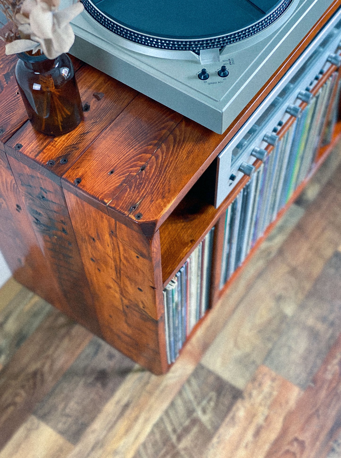 "The Compact One" record player table